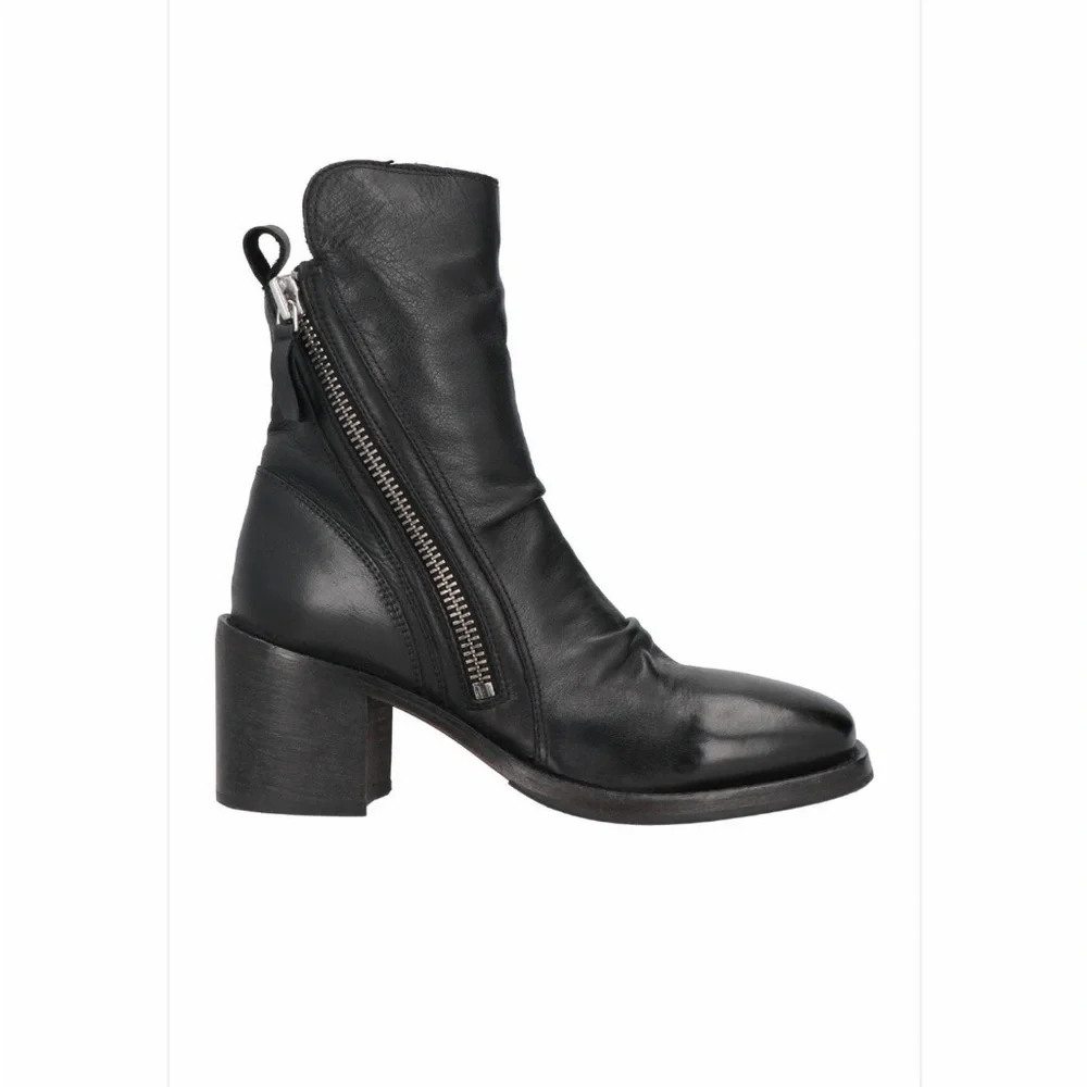MOMA Black Leather Boots - Picture 4 of 13